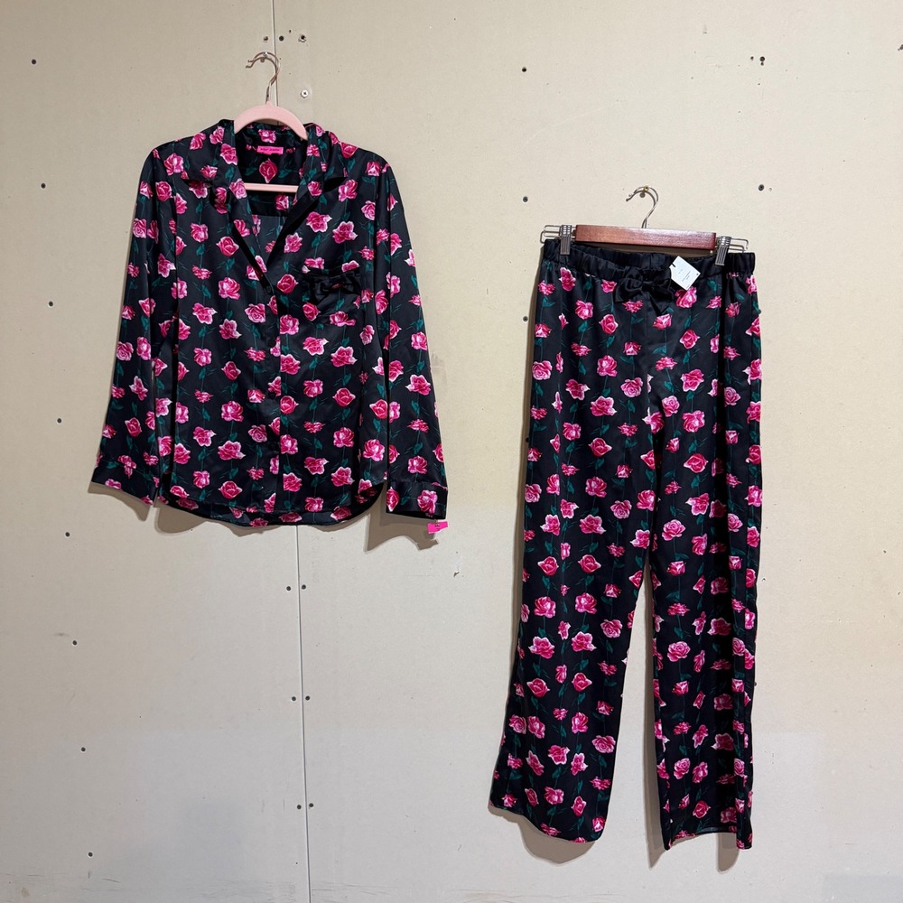 Betsey Johnson Women Black Pink Floral Pajama Set 2pc Button Top